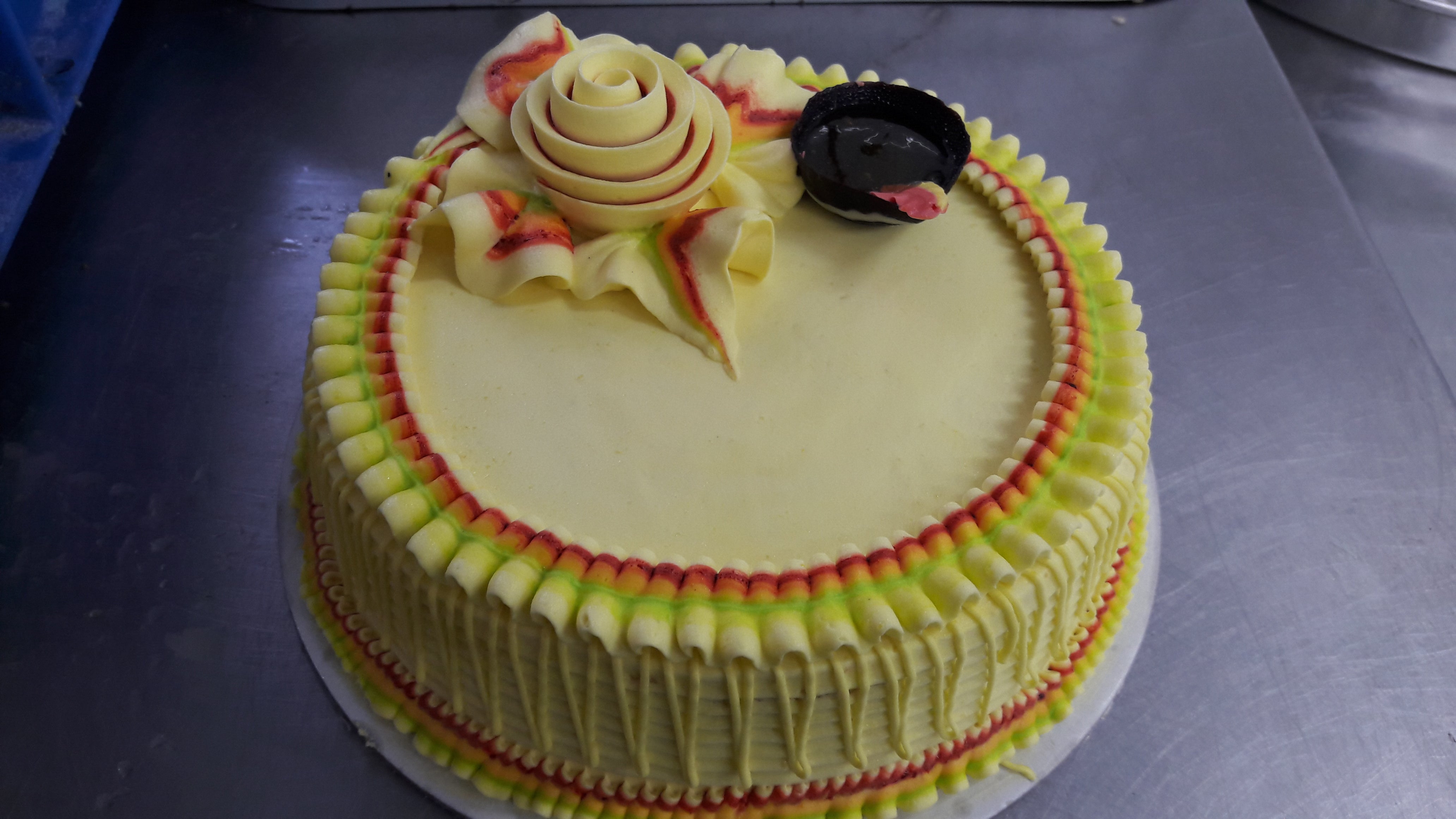 Birthday Cakes (Per Pound)