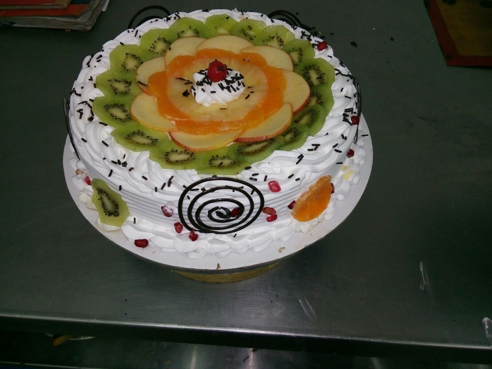Birthday Cakes (Per Pound)